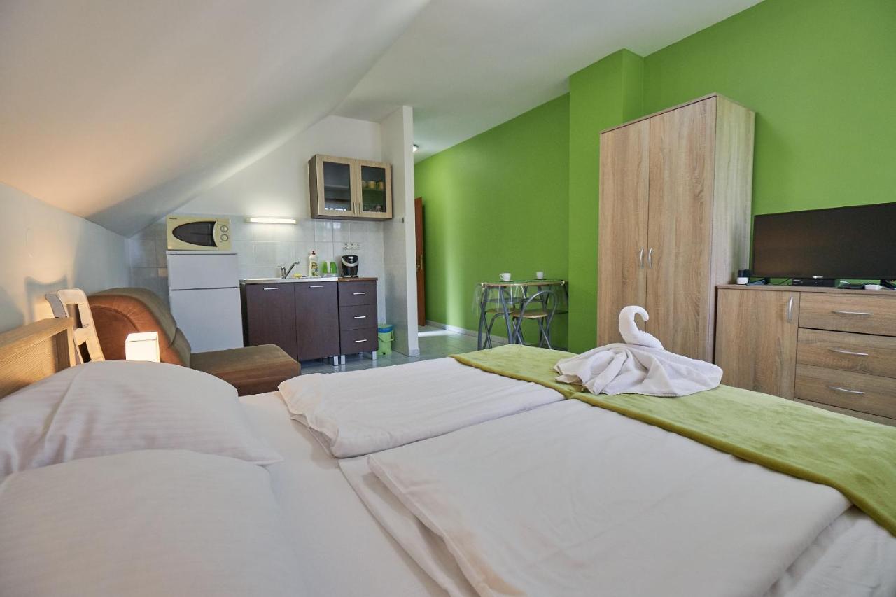 Amulett Studios Apartment Hajdúszoboszló Εξωτερικό φωτογραφία