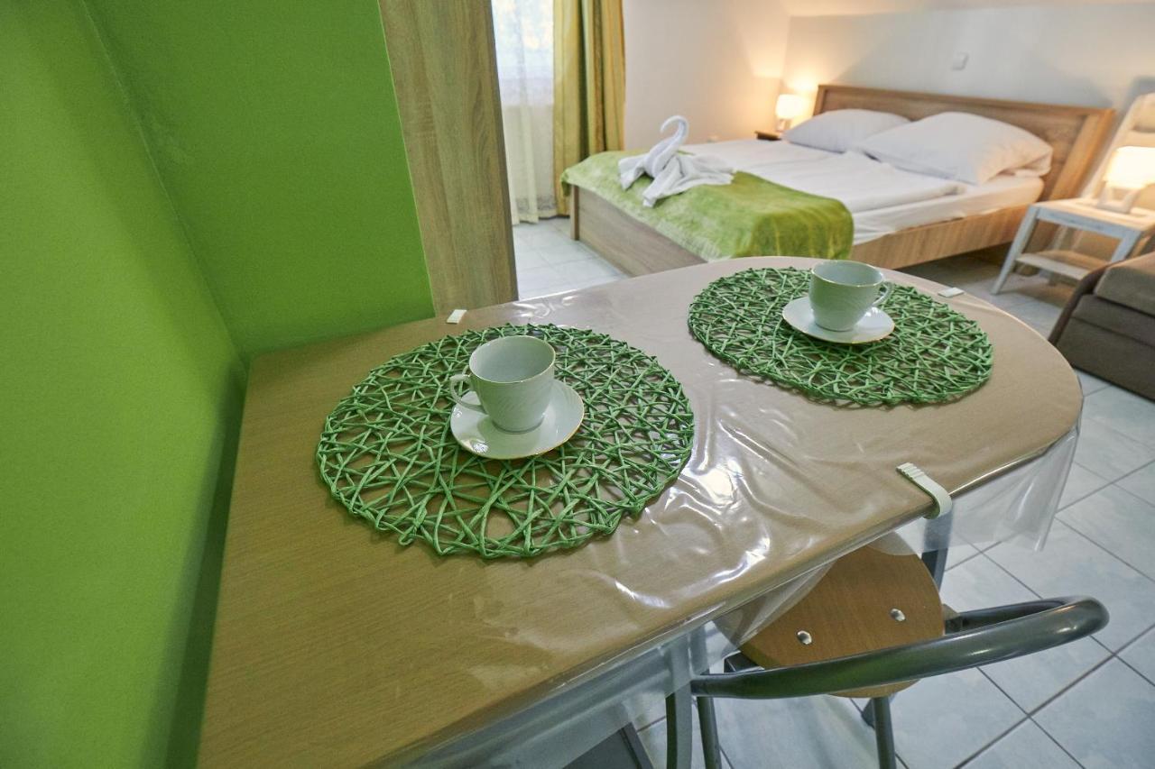 Amulett Studios Apartment Hajdúszoboszló Εξωτερικό φωτογραφία